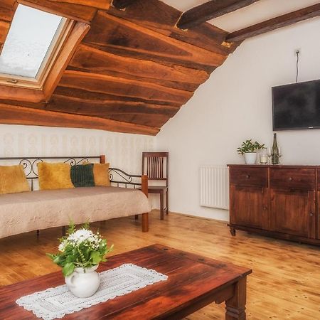 Tri Mudraca Inn Karanac Экстерьер фото